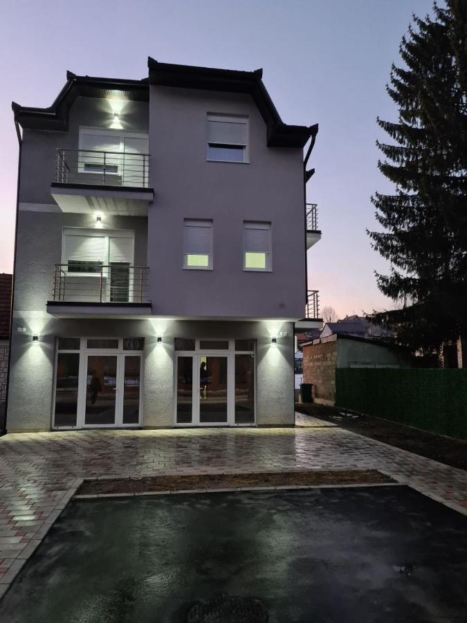 Apartmani Marija Vrdnik Exteriör bild