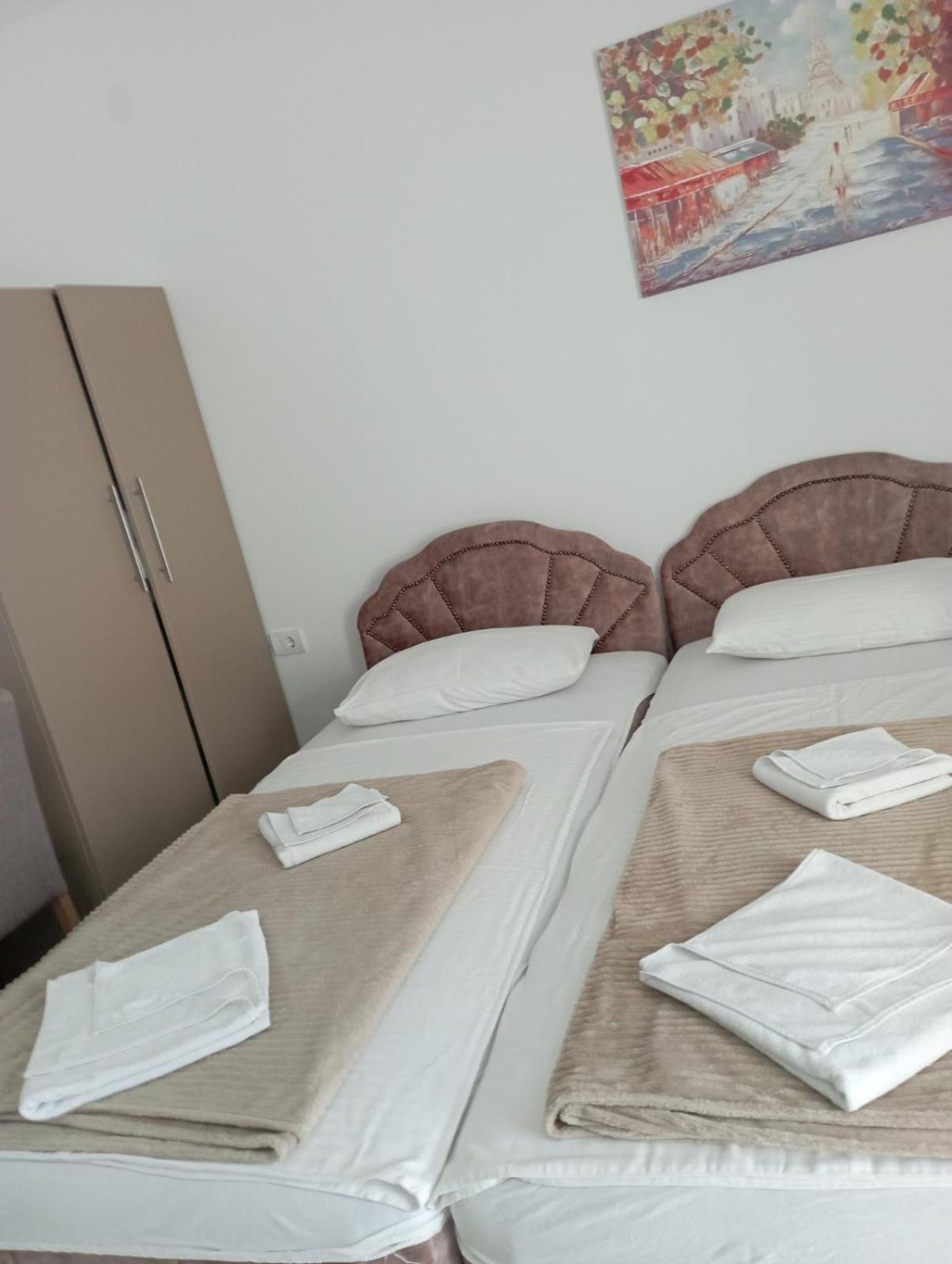 Apartmani Marija Vrdnik Exteriör bild