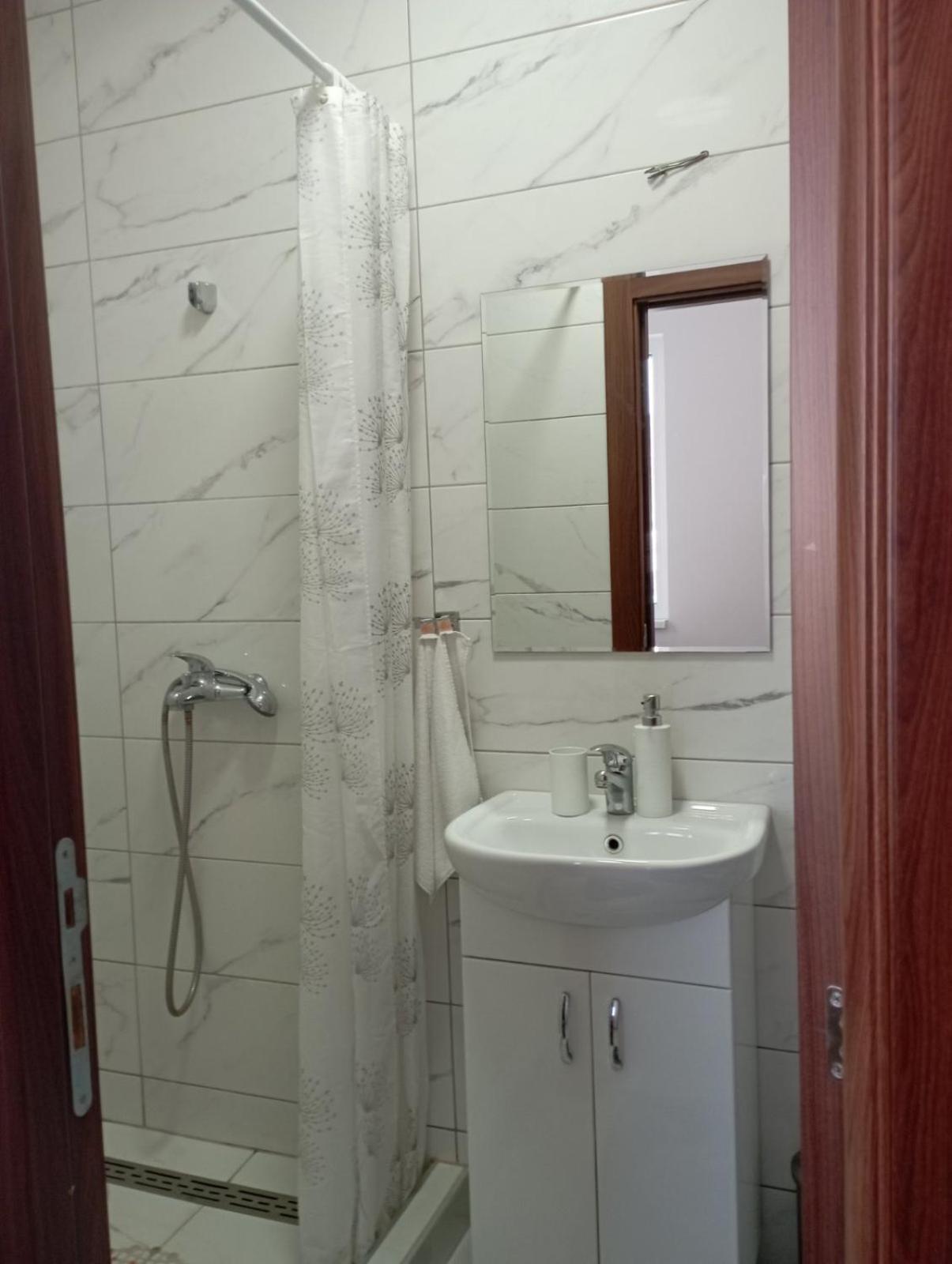 Apartmani Marija Vrdnik Exteriör bild